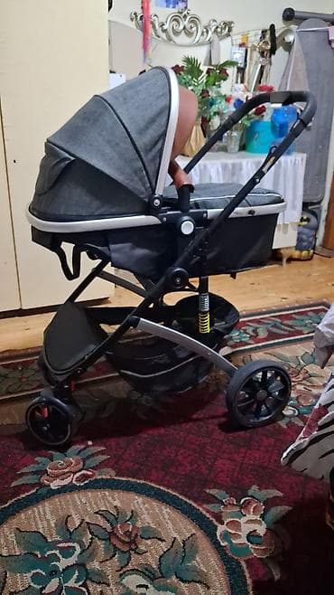 Çıxarıla bilən beşikli araba