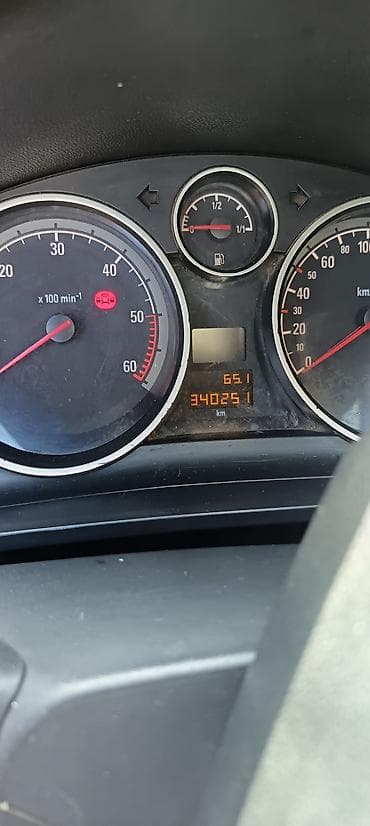 r14 diski teker: Opel Zafira: 1.9 l | 2007 il 334000 km Van/Minivan — 6