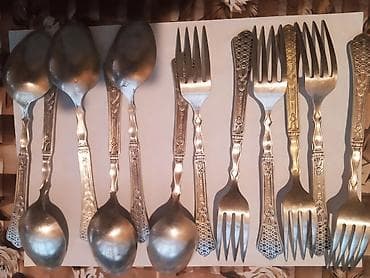 qedimi samavar: Qədimi üslublu yemək ləvazimatı dəsti - Tərkib: 12 ədəd – 6 böyük — 3