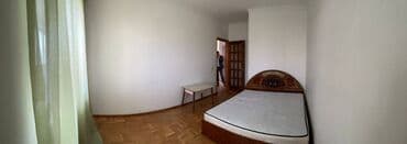 əmircanda evler: Ev şeherin prestij rayonu olan 8mkr da Corc Enesko parkının yanında — 4