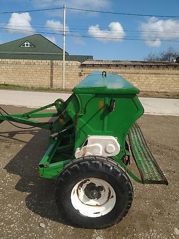 traktr satşı: Taxıl səpən aqreqat – mexaniki səpin üçün asılan tip - Traktora — 1