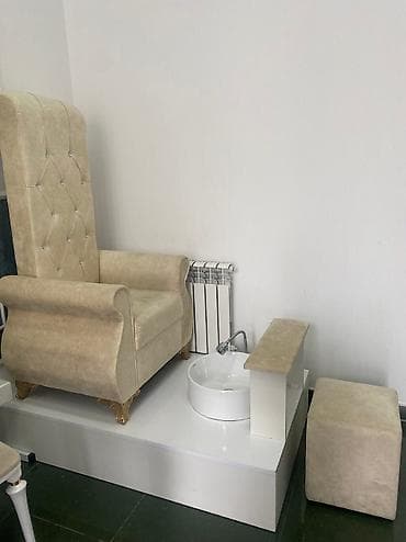 islenmis polkalar: 2 ay islenib. Ela veziyyetdedir. Manikur stollari 1x150Az )Ustune — 7