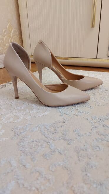 Tuflilər, Ölçü: 36, rəng - Bej, İşlənmiş