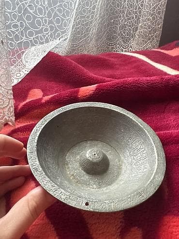 tap az saat: 40 acar cam qabı. Məhsul: Oyma naxışlı metal kasa/şamdan qapağı — 2
