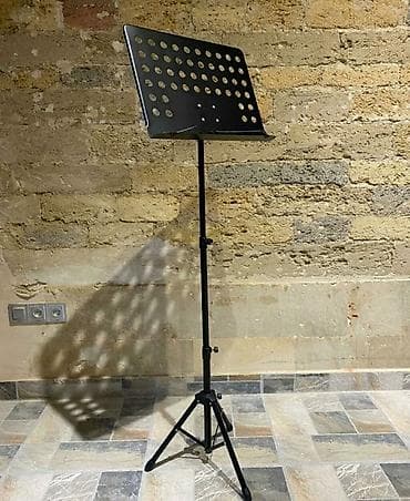 Not qoymaq üçün dayaq. Qiyməti: 35 AZN Həftə sonu da — 1