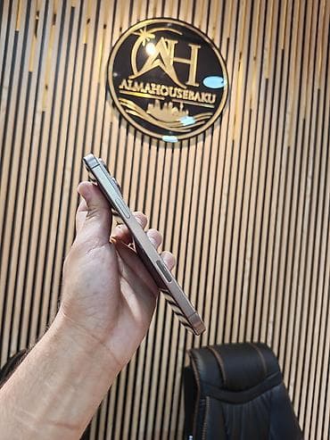 IPhone 16 Pro Max, 256 GB, Desert Titanium, Zəmanət, Simsiz şarj, Face ID — 5