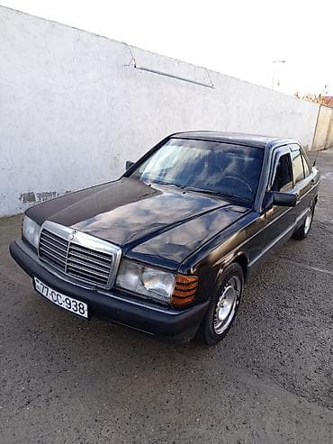1991 bmw: Mercedes-Benz 190 (W201): 2 l | 1991 il Sedan — 3