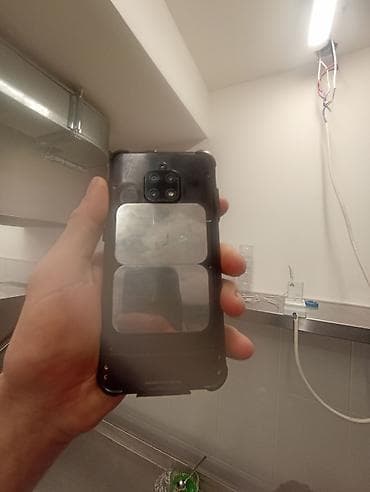 Mobil telefon və aksesuarlar: Sərt korpuslu Android smartfon Xüsusiyyətlər: - Ekran: toxunmaya — 3