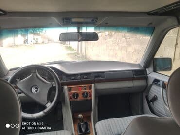 tap.az mersedes: Mercedes-Benz W124: 2 l | 1992 il Sedan — 10