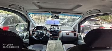 mini karavan: Mercedes-Benz Vito: 2.2 l | 2006 il Van/Minivan — 7