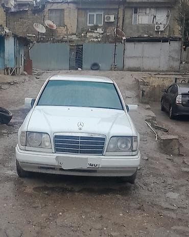 mercedes e 250 dizel: Mercedes-Benz W124: 2.5 l | 1995 il Sedan — 1