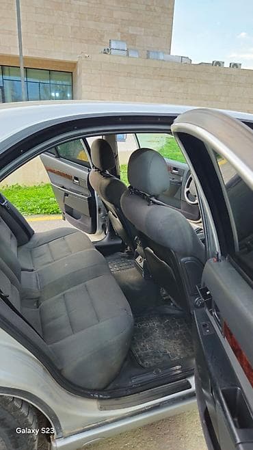 opel omega b: Opel Omega: 2.2 l | 2001 il 32756 km Sedan — 6