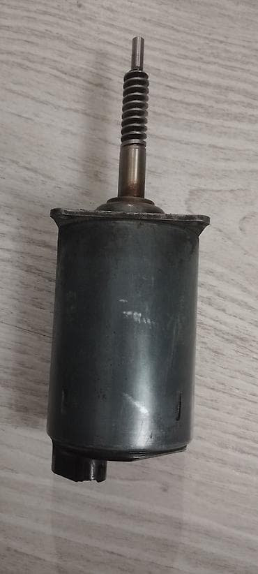 BMW elektrik aktuatoru – orijinal hissə Model/markalanma:BMW 4.8 2006