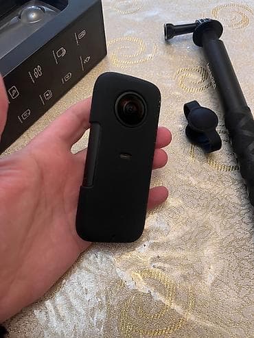 İnsta360 One X1 İnsta360-ın ilk nəsl kamerasıdır. 5,7K çəkiliş təqdim — 1