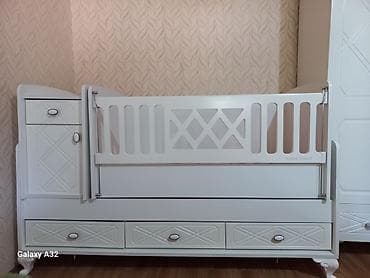 matras islenmis: Oğlan və qız üçün, İşlənmiş, Dördbucaq, Beşik, Dəstsiz, Matras ilə, Yellənmə mexanizm ilə — 1