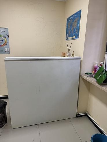 Bar Ağ rəngli resepsiyon/qarşılama stolu -təzə yığılıb 1 ay isifadə — 2