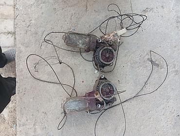 Vaz 2107 den sokulub islekdi. qabag suselerin matorudu