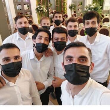 kafe işi: Her kese salam Sizi oz toy ad gunleri banket (yas merasinleri) Furşet — 2