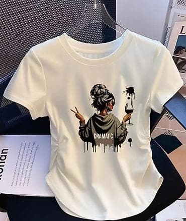 Ağ rəngdə qısaqol T‑şört.
Teze L.xl ōlçü 6m satilir isteyen buyursun