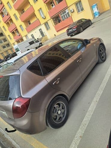 avtomobil satış saytları: Kia Ceed: 1.6 l | 2007 il Hetçbek — 3