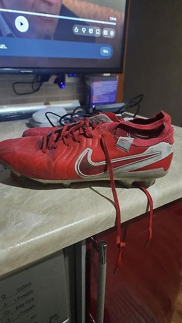 Nike Tiempo kramponlar - Model: Nike Tiempo (iç tabanda “TIEMPO 10”