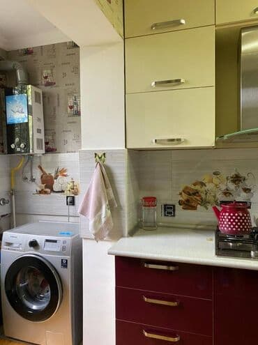 9 ci mikrorayon satilan evler: Bakı, 2 otaqlı, Köhnə tikili, m. Əhmədli, 65 kv. m — 9