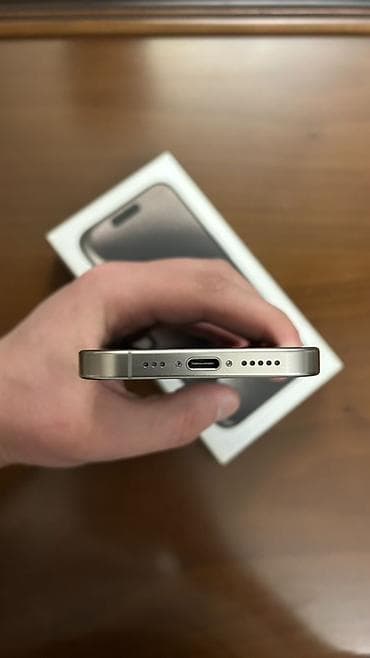 iphone 6 pulus: IPhone 15 Pro, 128 GB, Natural Titanium, Simsiz şarj — 3