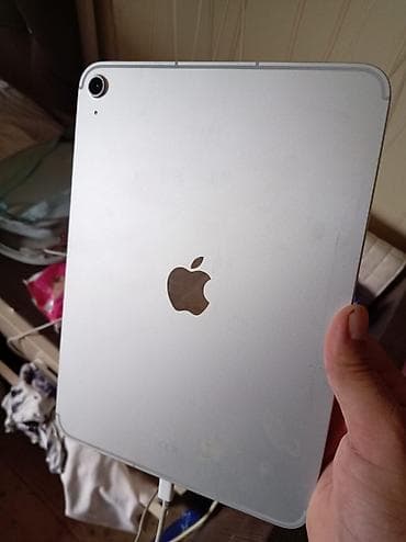 ipad tablet: Apple iPad (9-cu nəsil) 10.2" Wi‑Fi + Cellular, 128 GB, Gümüş rəng — 2