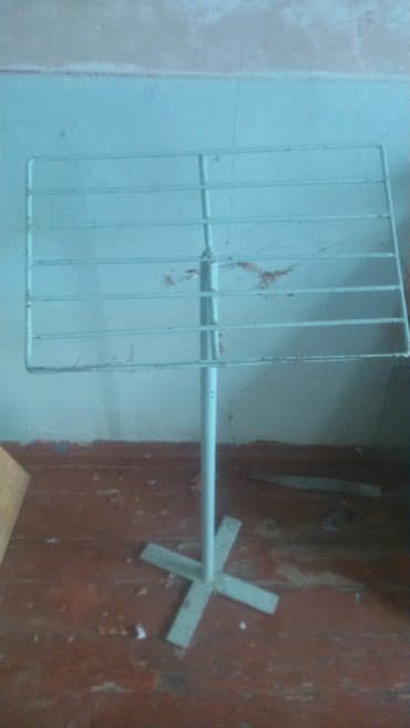 klarnet satışı: Pult -Musiqi kıtablarını qoyub ifa etmek üçün satılır.Heç bir problemi — 4