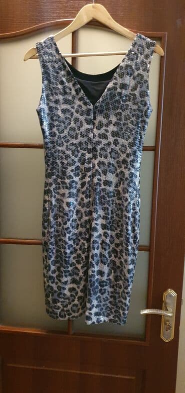 boz rəngli karandaş ətək: Biserli paltar leopar. tikilme. 38 bedene. on hisse — 2