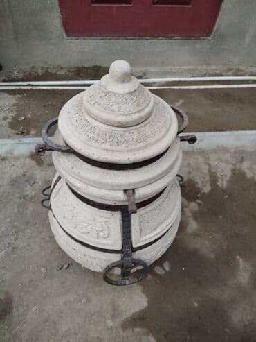 cay evi avadanlıq: Yemək bişirmək üçün ideal, dekorativ naxışlarla bəzədilmiş gil təndir — 2