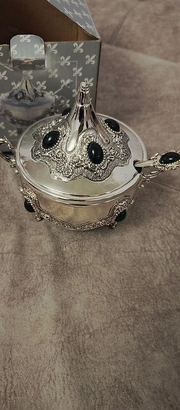 çan: Gümüş tonlarında dekorativ qapaqlı qab və qaşıq dəsti - Klassik — 1