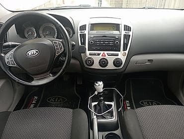 kia ceed qranat: Kia cee’d (hatchback), qırmızı rəng. - Sürətlər qutusu: mexaniki (5 — 2