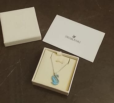 Swarovski boyunbağı ✨ Vəziyyəti:tam Yeni ideal vəziyyətdə ✨ Brend