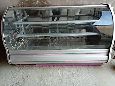 Şüşə vitrin soyuducu - Ön və yanları tam şüşəli, məhsulların aydın