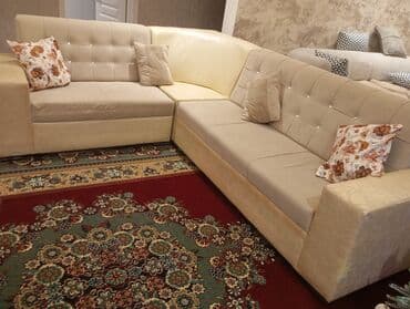 İşlənmiş, Künc divan, Divan