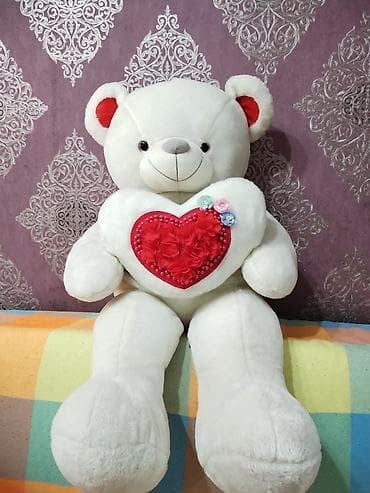 yumusaq oyuncaq: Böyük ölçülü oyuncaqlı ayı balığı - Rəng: süd ağ, qulaq içləri — 1