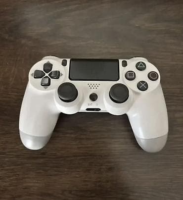 360 derece kamera: PC üçün oyun pultu. Telefonada gedmelidi, yoxlamamışam. Teze kimidi — 1