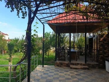 дом с гаражом и мансардой: 130 kv. m, 3 otaqlı, Kombi, Qaz, İşıq — 2