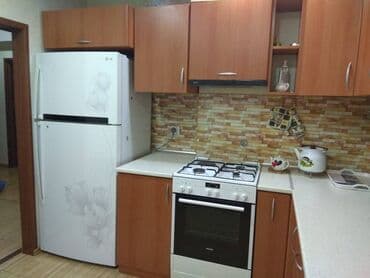 at yalında evlər: Bakı, 3 otaqlı, Köhnə tikili, m. İnşaatçılar, 90 kv. m — 14