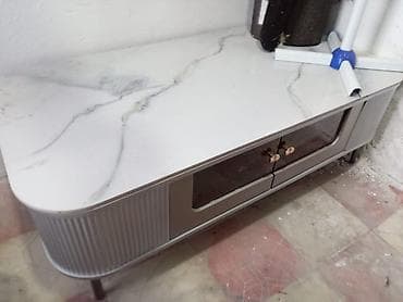 tabletka stullar: Jurnal masası — 1