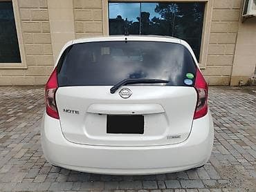 Nissan Note: 1.2 l | 2015 il Hetçbek