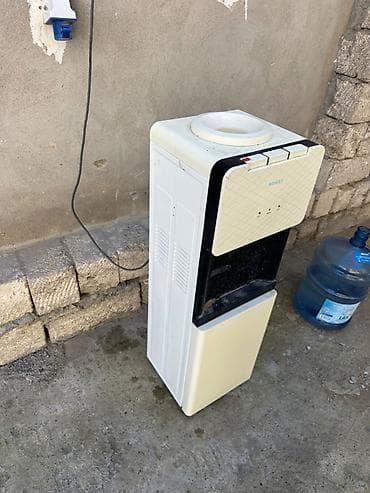 Dispenser Quicks, Döşəməüstü, Su isitmə ilə