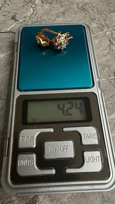 Sırğa, Sarı qızıl, 585 Əyar, 4 g