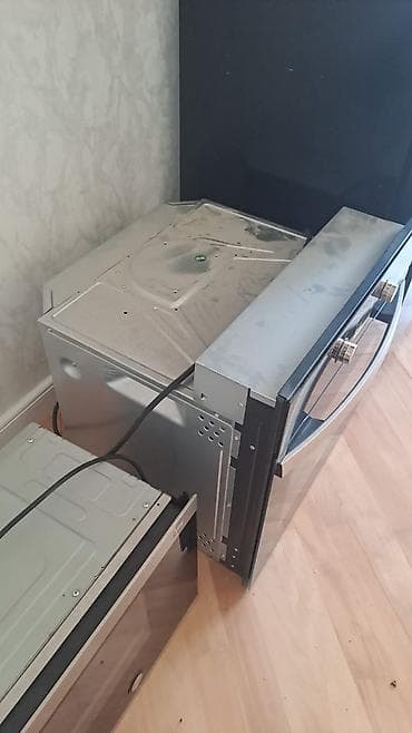odul soba: Soyuducu samsung firmasidir 2800 manata alınıb içərisində ve çölündə — 8