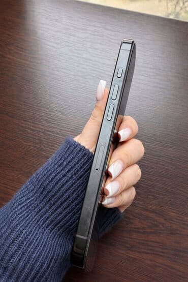 iphone 6 yeni: IPhone 16 Pro Max, 256 GB, Black Titanium — 3