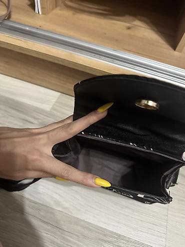 dini aksesuar: Əl çantası, Dior — 3