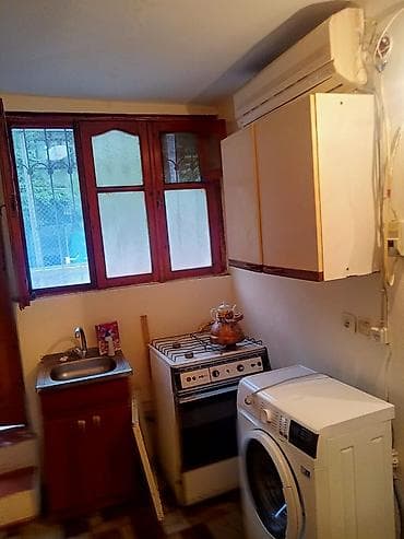 30 kv. m, 1 otaqlı, Qaz, İşıq, Su