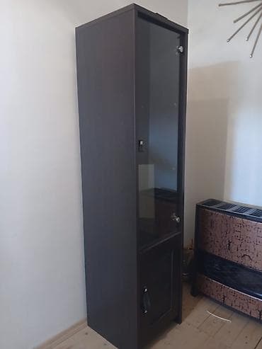 isqaflar: Şüşə vitrinli şkaf - Material: tünd rəngli MDF/LDSP korpus, ön — 2