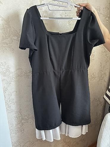 axşam smeni: Qara rəngli qadın kombinezonu - Modell: Romper/kombinezon, mini — 3
